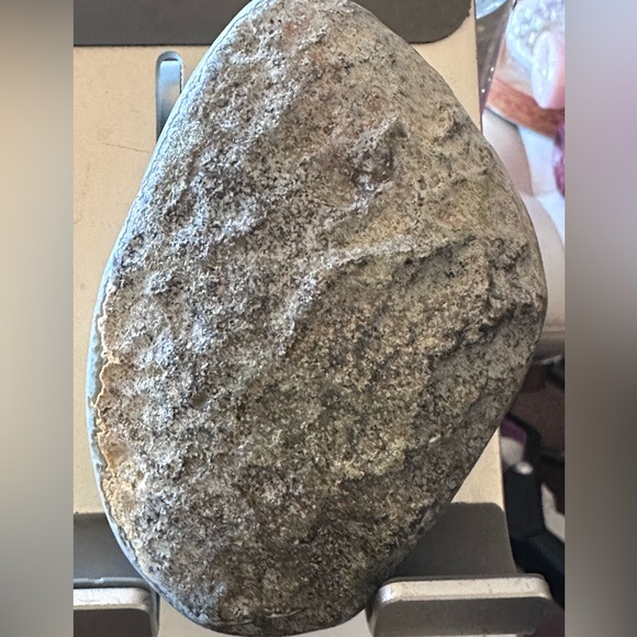 Amethyst - Picture 3 of 6